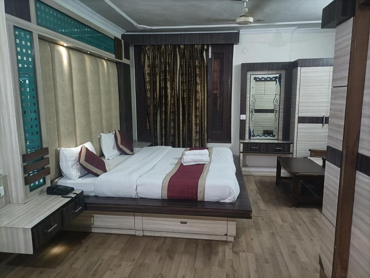 Hotel Midtown Haridwār Esterno foto