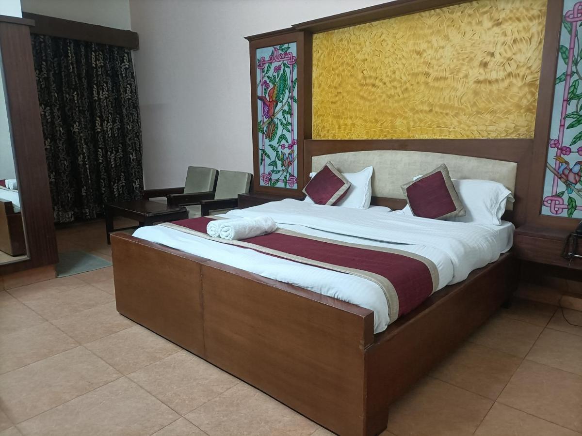 Hotel Midtown Haridwār Esterno foto