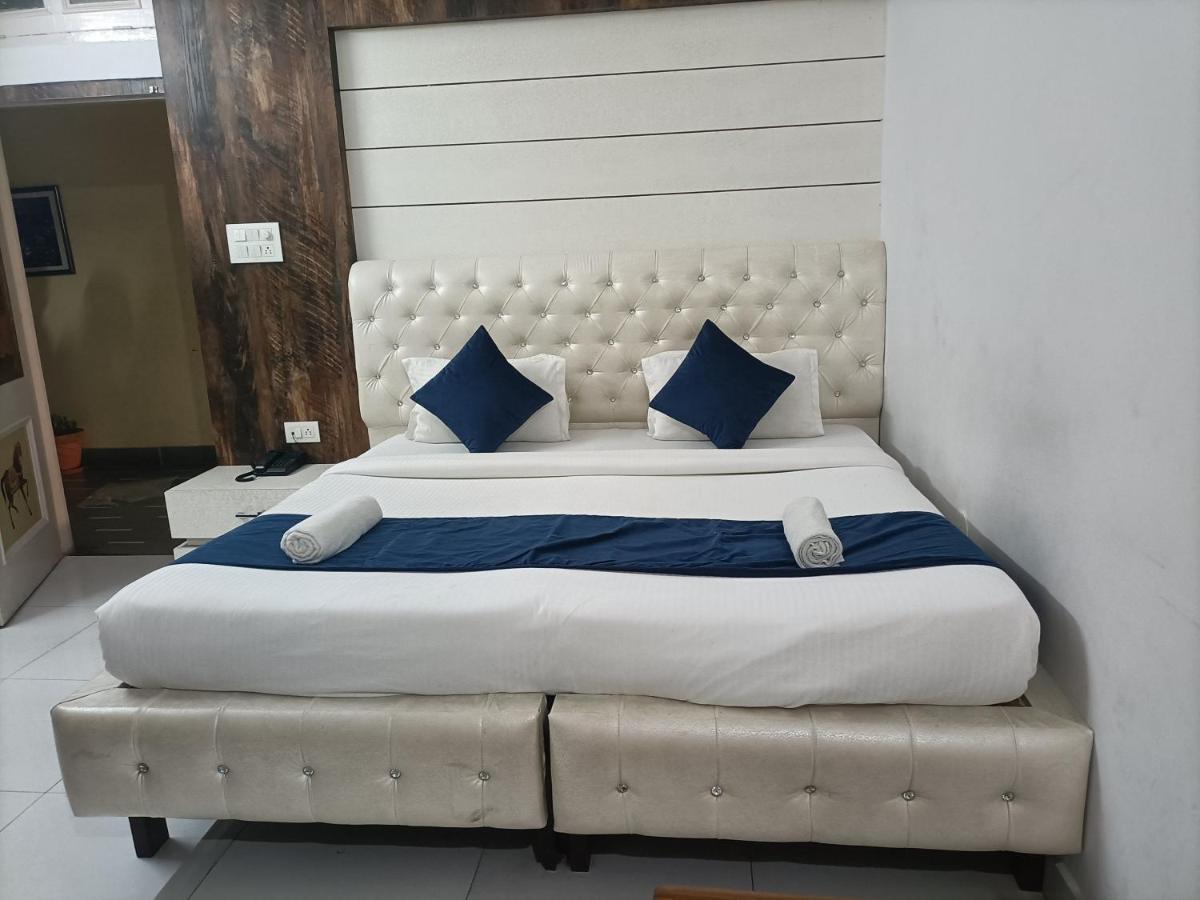 Hotel Midtown Haridwār Esterno foto