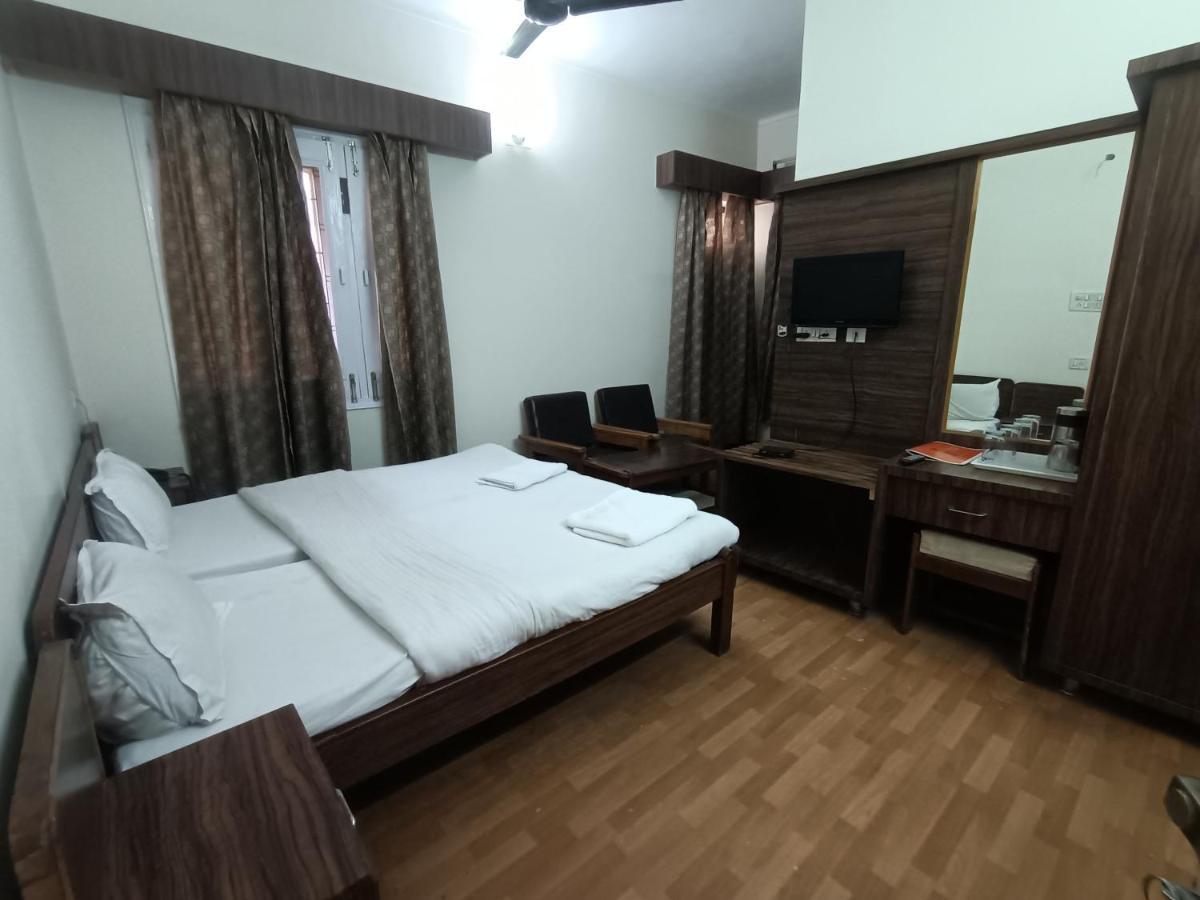 Hotel Midtown Haridwār Esterno foto