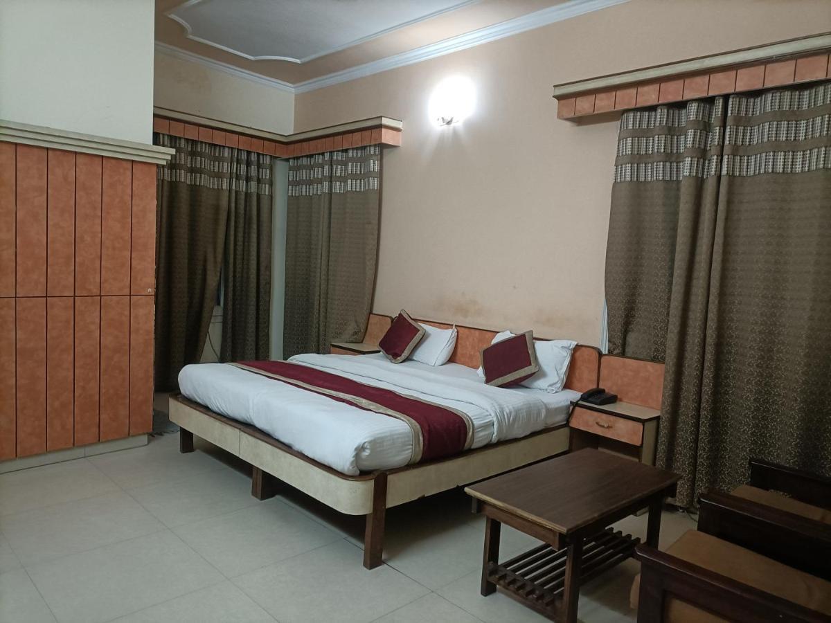 Hotel Midtown Haridwār Esterno foto