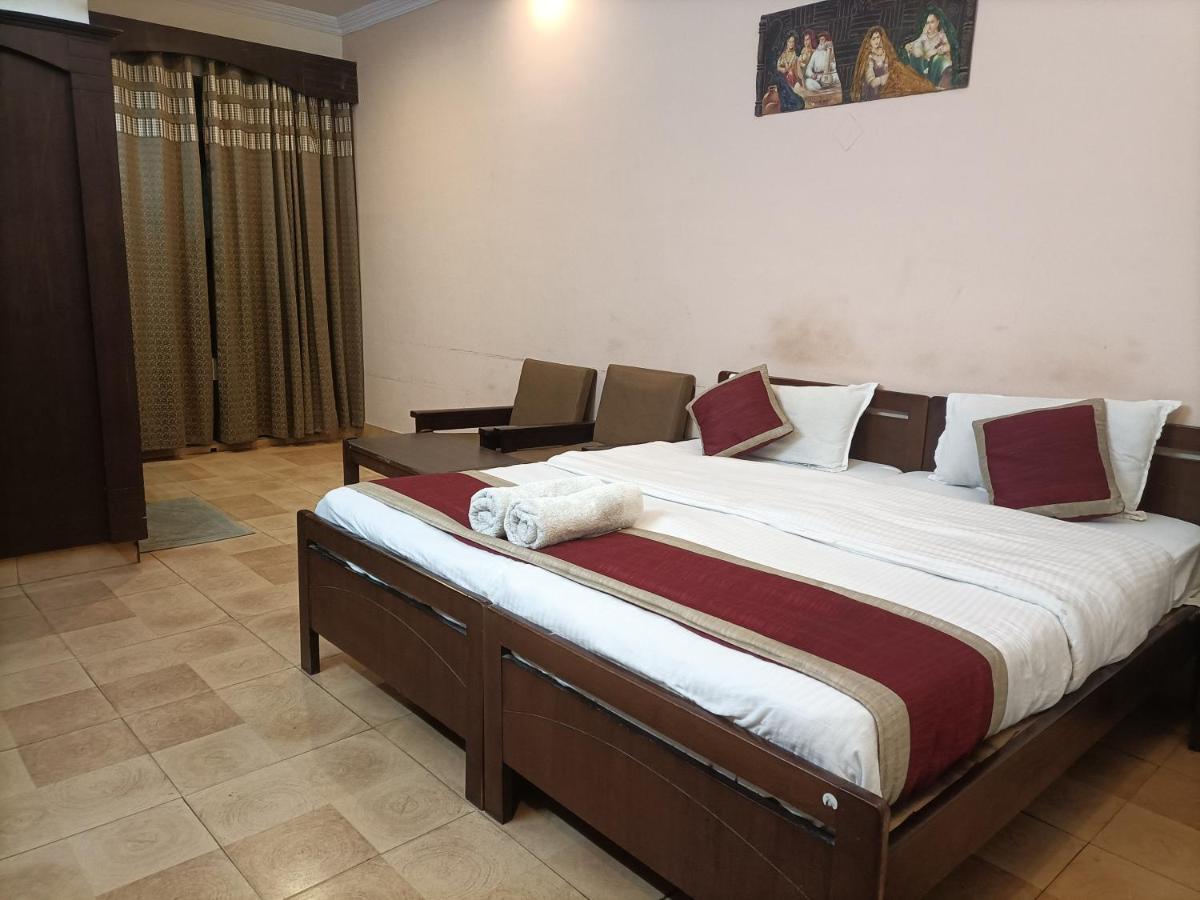 Hotel Midtown Haridwār Esterno foto