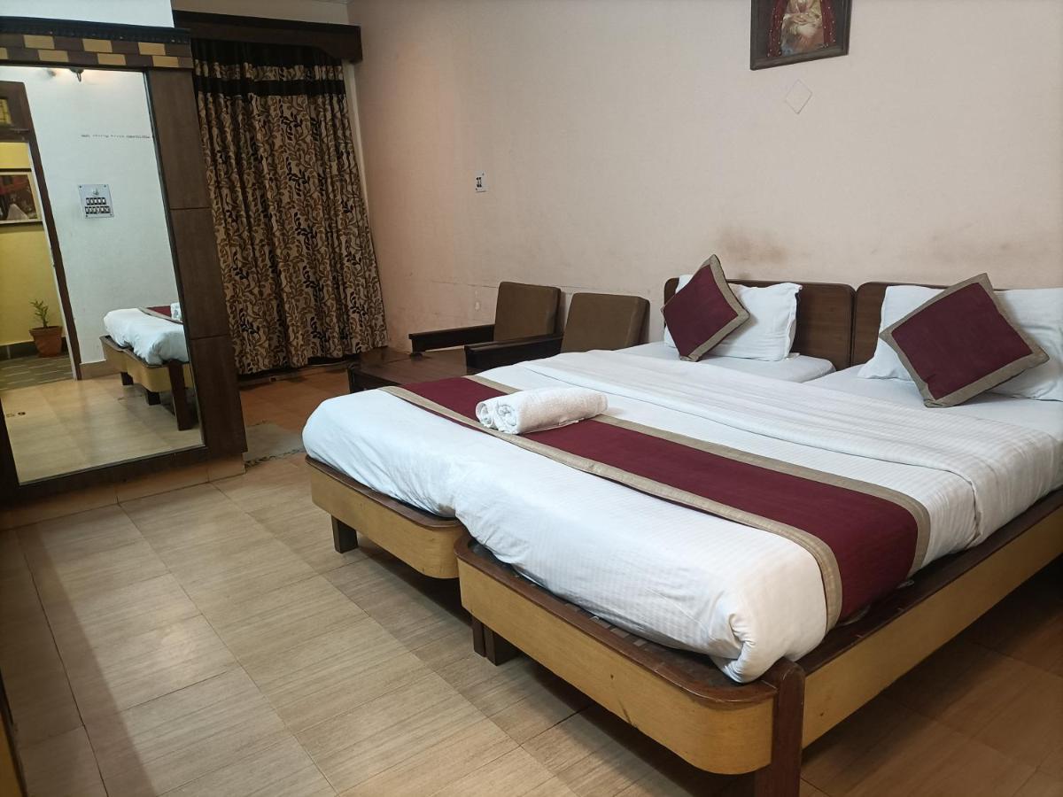 Hotel Midtown Haridwār Esterno foto